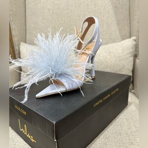 Lulus blue feathered heel